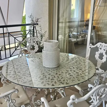 Charm Classic 公寓 *