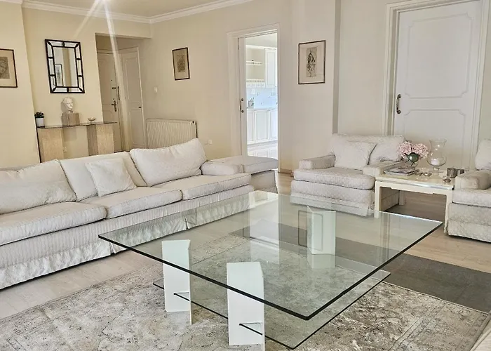 アパート Charm Classic Strovolos